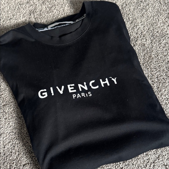 Givenchy Tee - Picture 7 of 7